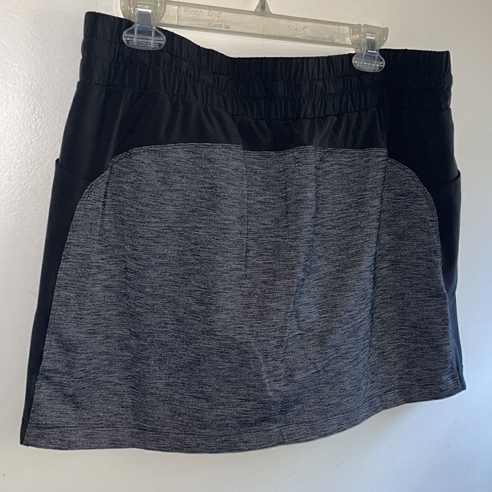 Excellent Condition Athleta Excursion Hybrid Larg… - image 6